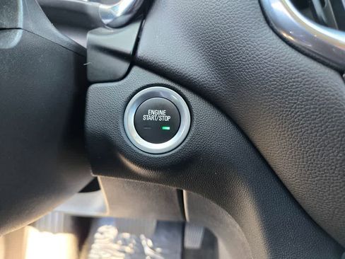 Used 2024 Chevrolet Equinox LT image 16