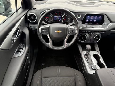 Used 2020 Chevrolet Blazer LT image 25