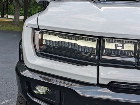 New 2025 GMC Hummer EV 2X image 10