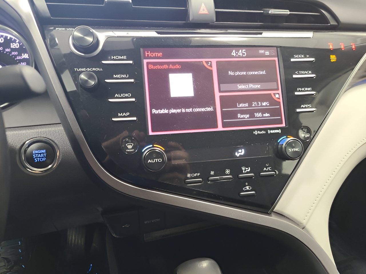 Used 2020 Toyota Camry XLE AWD/4WD image 28