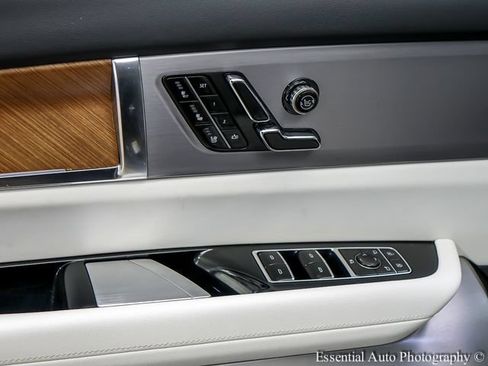 Certified 2026 Cadillac Vistiq Luxury AWD/4WD image 25