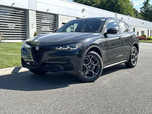 New 2026 Alfa Romeo Stelvio Sprint w/ Convenience Package AWD/4WD image 1