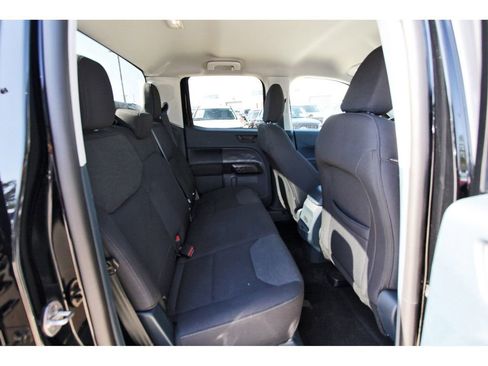Certified 2025 Ford Maverick XL FWD image 10