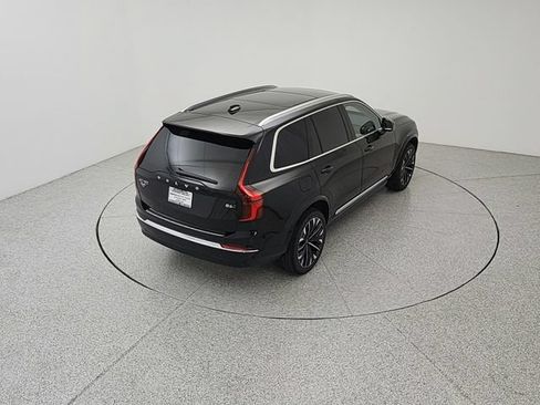 New 2026 Volvo XC90 B6 Plus w/ Protection Package Premier AWD/4WD image 17