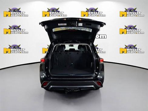 Used 2022 Toyota Highlander Limited image 26
