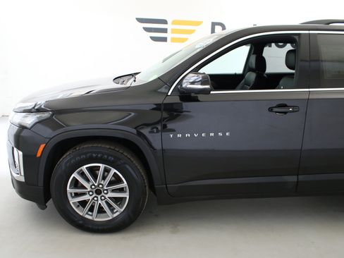 Used 2023 Chevrolet Traverse LT w/ LPO, Floor Liner Package image 5