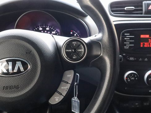 Used 2016 Kia Soul Base image 25