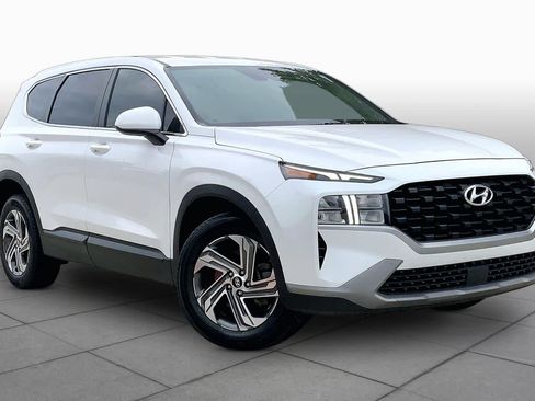 Used 2022 Hyundai Santa Fe SE FWD image 3