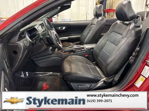 Used 2019 Ford Mustang Premium w/ Ecoboost Performance Package image 24