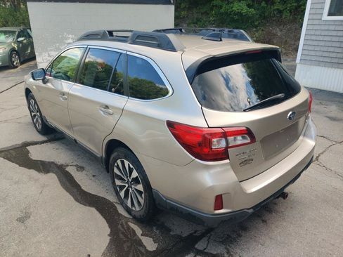 Used 2016 Subaru Outback 2.5i Limited AWD/4WD image 4