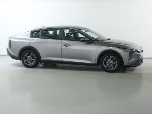 Used 2025 Kia K4 FWD image 11