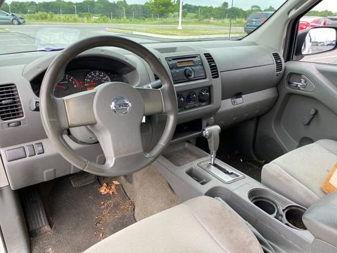 Used 2011 Nissan Frontier S w/ S Preferred Pkg RWD image 17