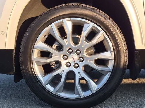 Used 2025 GMC Acadia Denali w/ Super Cruise Package image 6