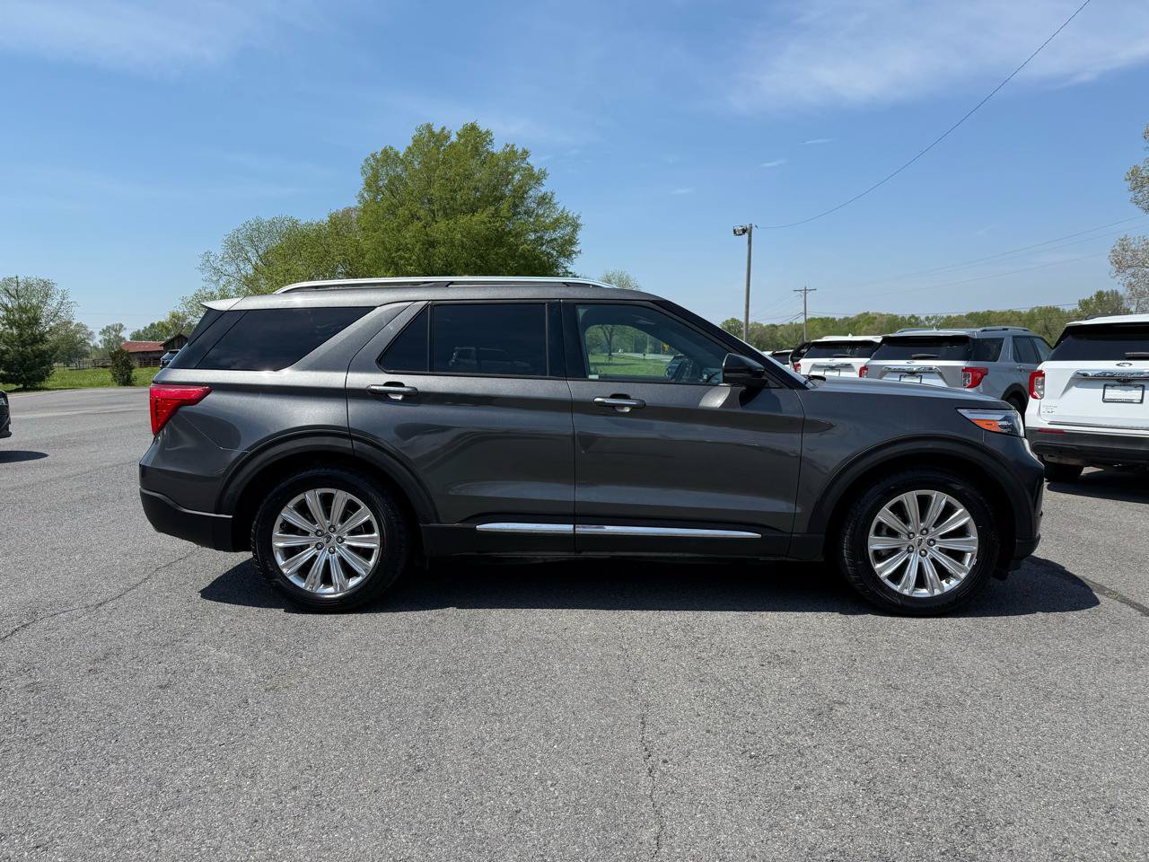 Used 2020 Ford Explorer Limited RWD image 7
