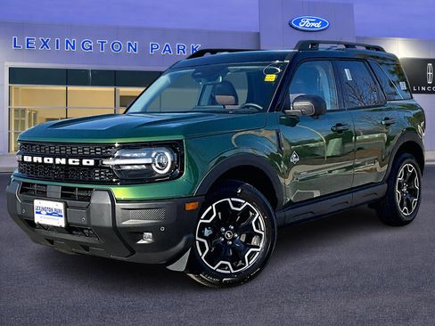 New 2025 Ford Bronco Sport Outer Banks w/ Outer Banks Tech Package+ AWD/4WD image 2