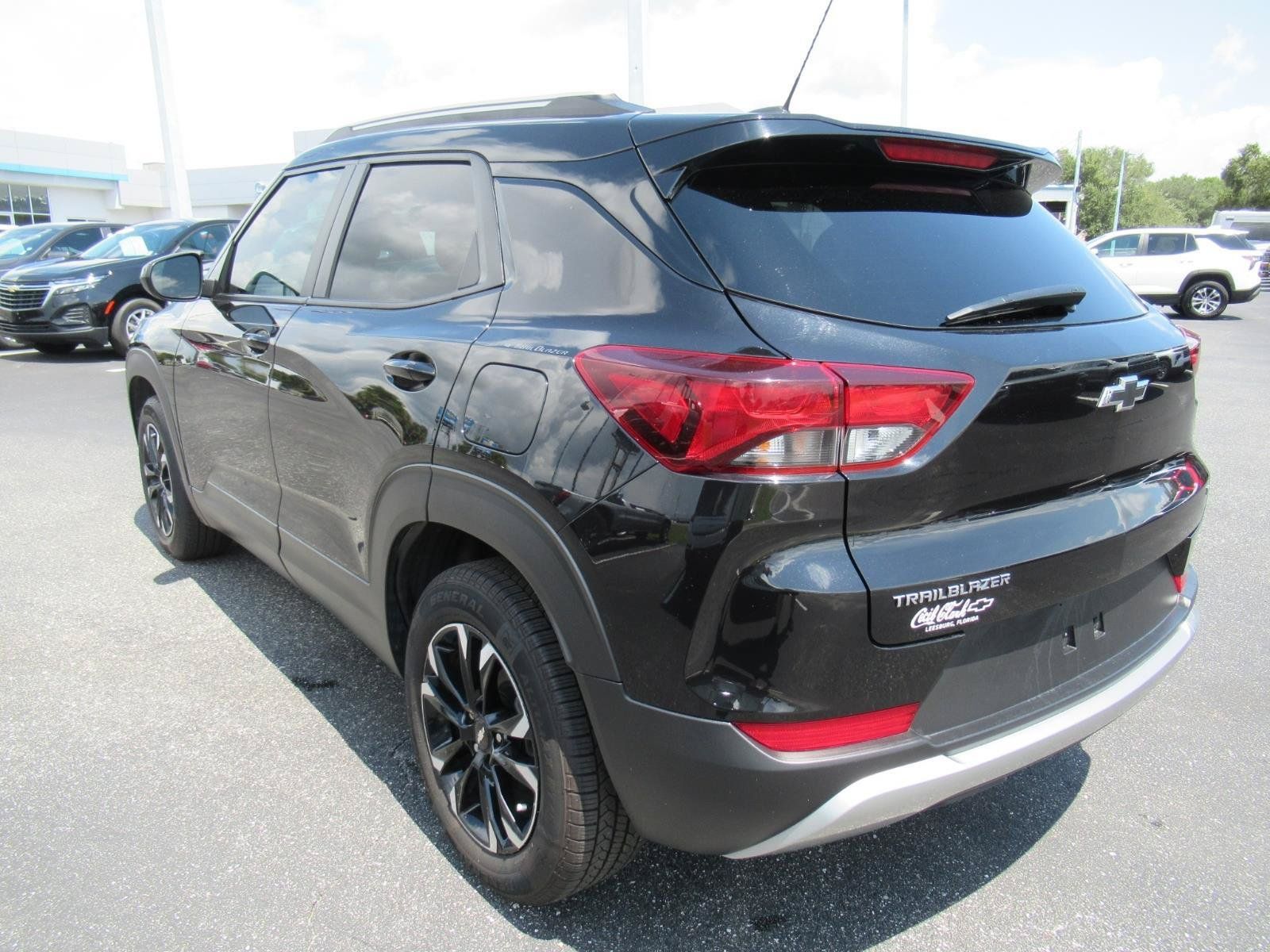 Used 2022 Chevrolet TrailBlazer LT FWD image 8