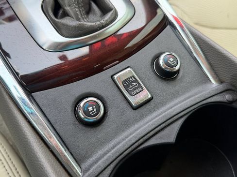 Used 2011 INFINITI G37 Convertible w/ Premium Pkg RWD image 19