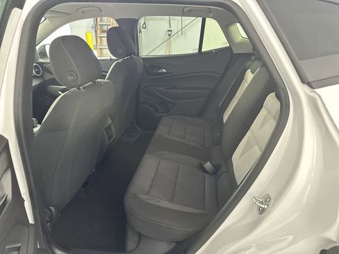 Used 2025 Chevrolet Trax LS image 9