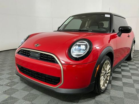 Certified 2025 MINI Cooper 2-Door Hardtop FWD image 2
