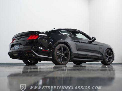 Used 2021 Ford Mustang GT w/ Black Accent Package RWD image 27