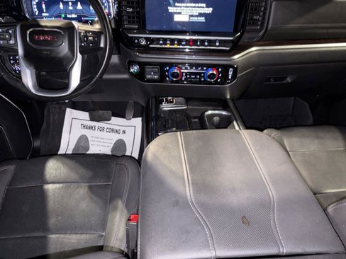 Used 2023 GMC Sierra 1500 SLT image 11