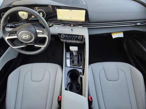 New 2025 Hyundai Elantra Limited image 20