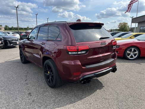 Used 2021 Jeep Grand Cherokee Trackhawk w/ Trailer Tow Group IV AWD/4WD image 5