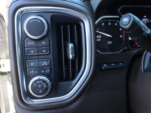 Used 2019 GMC Sierra 1500 Denali w/ Denali Ultimate Package image 11