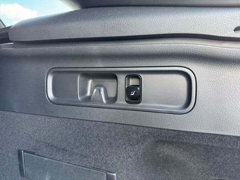 Certified 2025 Mercedes-Benz GLC 300 GLC 300 image 25