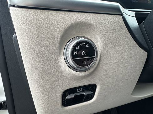 Certified 2023 Mercedes-Benz C 300 4MATIC Sedan image 36