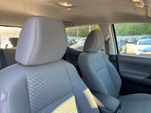 Used 2023 Toyota Tacoma SR AWD/4WD image 18