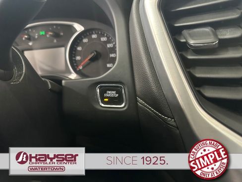 Used 2022 GMC Acadia SLE w/ LPO, Floor Liner Package AWD/4WD image 20