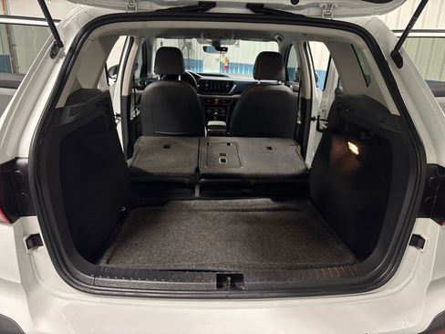 Used 2023 Volkswagen Taos SE image 17