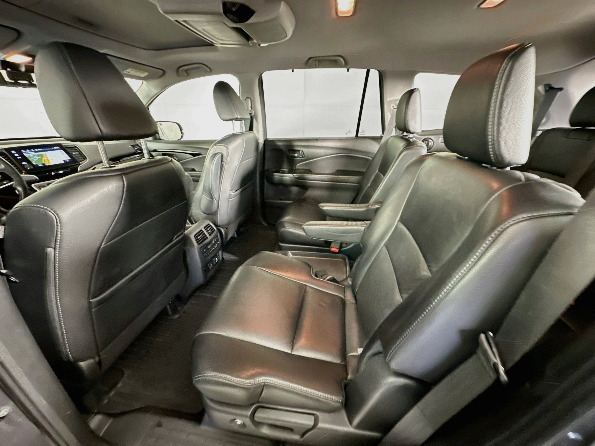 Used 2019 Honda Pilot Touring image 28
