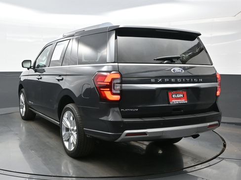 Used 2023 Ford Expedition Platinum image 4