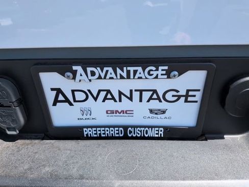 Certified 2022 GMC Sierra 1500 SLT AWD/4WD image 11