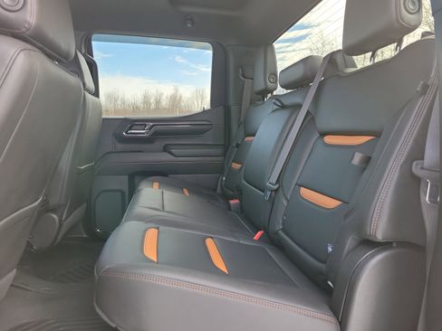 Used 2024 GMC Sierra 1500 AT4 w/ Technology Package image 16