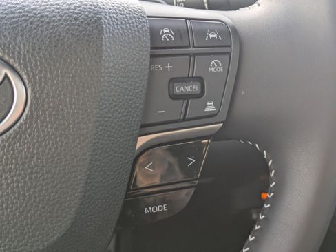 Used 2025 Toyota Camry SE w/ Multimedia Upgrade Package image 26