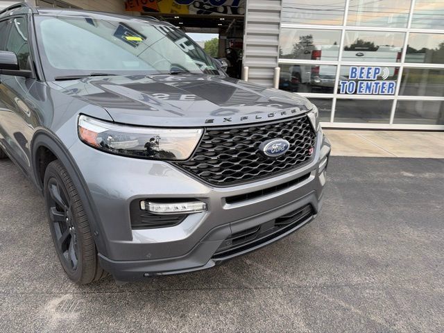 Used 2021 Ford Explorer ST w/ Equipment Group 401A AWD/4WD image 5