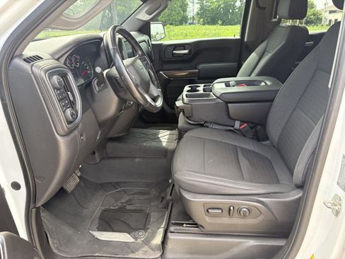 Used 2019 Chevrolet Silverado 1500 RST AWD/4WD image 4