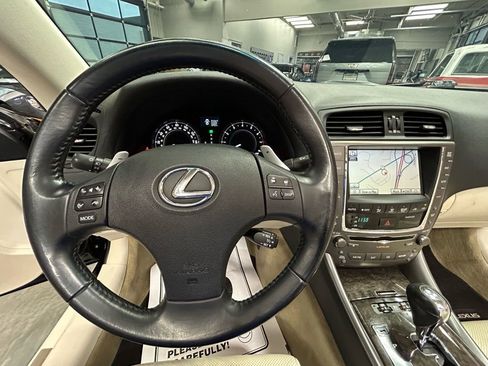 Used 2010 Lexus IS 250C image 8