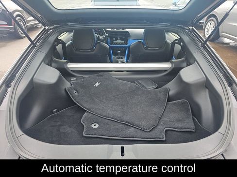 Used 2025 Nissan Z Performance w/ Floor Mat Package RWD image 8
