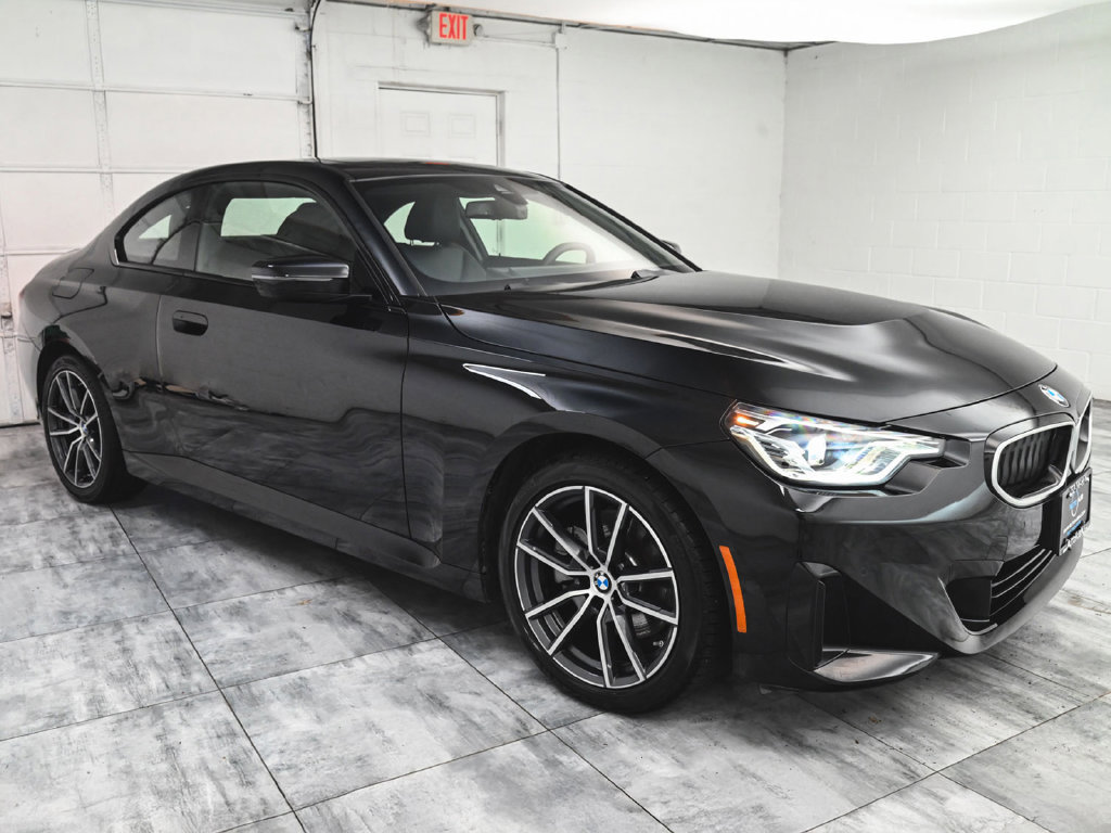 Used 2026 BMW 230i xDrive Coupe AWD/4WD image 3