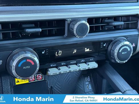 Used 2024 Toyota Tacoma TRD Off-Road image 24