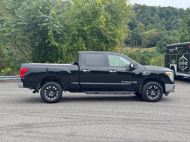 Used 2017 Nissan Titan SV AWD/4WD image 9