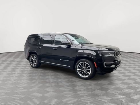 Used 2023 Jeep Wagoneer Series III w/ Premium Group I AWD/4WD image 45