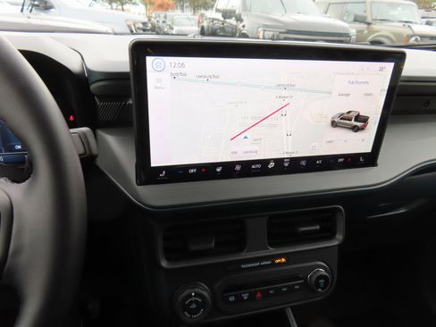 New 2026 Ford Maverick Lariat w/ Black Appearance Package image 11