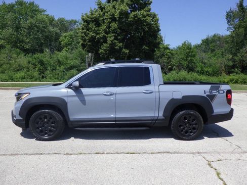Used 2023 Honda Ridgeline RTL-E image 2