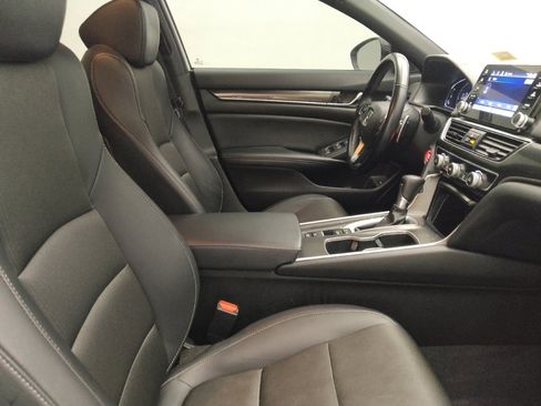 Used 2022 Honda Accord Sport image 21