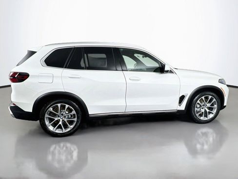 New 2026 BMW X5 xDrive50e w/ Parking Assistance Package AWD/4WD image 7